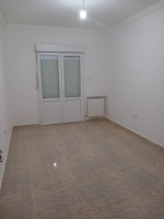 appartement-location-f5-alger-mahelma-algerie