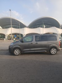 نقل-و-ترحيل-location-van-9-places-avec-chauffeur-عين-النعجة-الجزائر