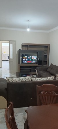 شقة-كراء-للعطل-4-غرف-الجزائر-المعالمة