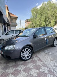 voitures-volkswagen-golf-5-2006-batna-algerie