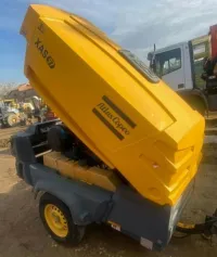 Location compresseurs COPCO XAS 97(7 bar). XAHS 186 (12 bar) . sableuse 200 L