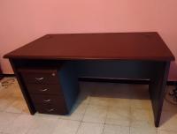 tables-pc-bureaux-bureau-en-tres-bon-etat-a-vendre-dely-brahim-alger-algerie