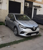 voitures-renault-clio-5-2022-evolution-algerie