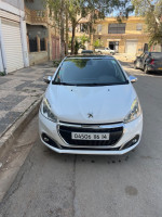 voitures-peugeot-208-2016-allure-facelift-tiaret-algerie