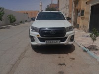 السيارات-النفعية-toyota-hilux-2020-الأغواط-الجزائر