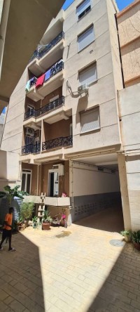 شقة-بيع-3-غرف-الجزائر-دالي-ابراهيم