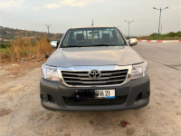 utilitaire-toyota-hilux-2016-algerie