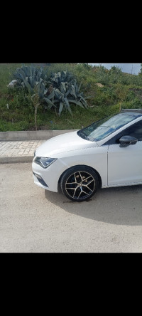 voitures-seat-leon-2018-constantine-algerie