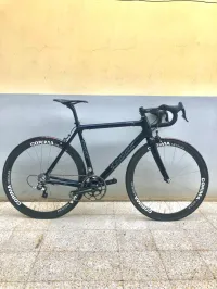 Vélo de course full Carbone Isaac sonic