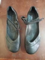 آخر-حذاء-نسائي-من-العلامة-الامريكية-ارافون-ممتاز-الجلد-الفاخر-المقاس-43-الجلفة-الجزائر