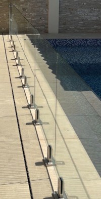 آخر-garde-corps-barriere-verre-pour-piscine-ou-terrasse-أولاد-موسى-بومرداس-الجزائر