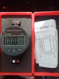 Durometer hardness tester type D