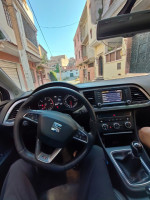 moyenne-berline-seat-leon-2014-fr-mascara-algerie