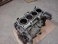 Demi moteur. 