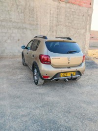 سيارات-dacia-sandero-2019-laureate-بسكرة-الجزائر