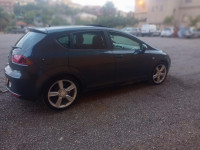 voitures-seat-leon-2011-saoula-alger-algerie