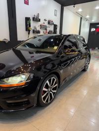 سيارات-volkswagen-golf-7-2016-باتنة-الجزائر