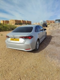 سيارات-toyota-corolla-2023-doubai-الأغواط-الجزائر