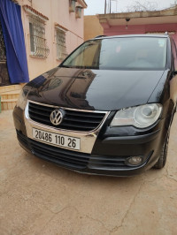 voitures-volkswagen-touran-2010-medea-algerie