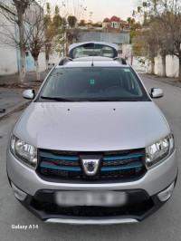 voitures-dacia-sandero-2016-stepway-annaba-algerie