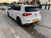 voitures-volkswagen-golf-8-2023-r-line-oum-el-bouaghi-algerie