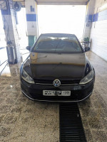 moyenne-berline-volkswagen-golf-7-2013-trendline-zeralda-alger-algerie