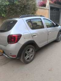 سيارات-dacia-sandero-2017-stepway-بني-مراد-البليدة-الجزائر