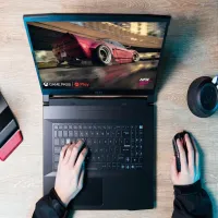 MSI BRAVO 15/RYZEN 7-7735 HS/RAM 32GB DDR5/DISQUE 1024 GB/GEFORCE RTX 4060 /15.6 FUH IPS 144HZ