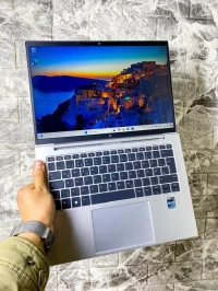  HP ELITEBOOK 840 G10 2023/ intel i7- 1355U/16gb DDR5/512GB ssd/ iris xe  graphique 4gb/14" fhd+ IPS