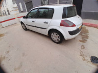 moyenne-berline-renault-megane-2-2003-mostaganem-algerie