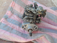 pieces-moteur-pompe-injection-toyota-corolla-et-hilux-bachdjerrah-alger-algerie