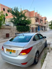 سيارات-hyundai-accent-rb-4-portes-2017-قسنطينة-الجزائر