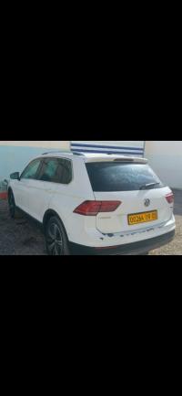 سيارات-volkswagen-tiguan-2019-carat-بريكة-باتنة-الجزائر