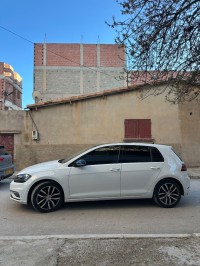 سيارات-volkswagen-golf-7-2019-carat-عين-كرشة-أم-البواقي-الجزائر