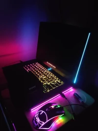 Alienware i9 8th 32G 1256G GTX1080 2K