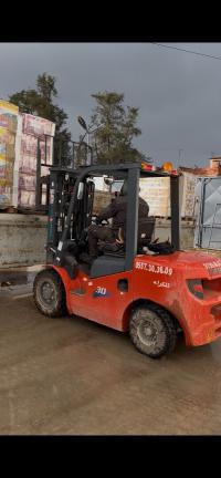 نقل-و-ترحيل-location-clark-chariot-elevateur-electrique-diesel-gaz-essence-الدويرة-الجزائر