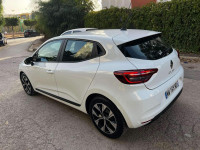 voitures-renault-clio5-2023-equilibre-ain-naadja-alger-algerie