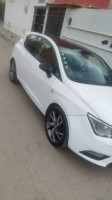 voitures-seat-ibiza-2014-black-line-sidi-chami-oran-algerie