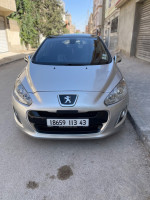 moyenne-berline-peugeot-308-2013-chelghoum-laid-mila-algerie