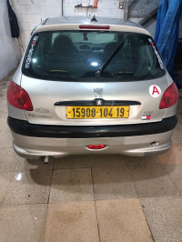 voitures-peugeot-206-2004-setif-algerie