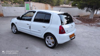 voitures-renault-clio-campus-2013-bye-batna-algerie