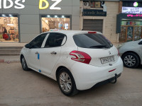 voitures-peugeot-208-2012-oued-rhiou-relizane-algerie