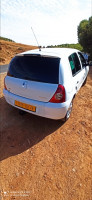 voitures-renault-clio-campus-2010-algerie