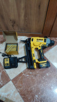 batiment-construction-cloueure-dewalt-18v-4ah-bl-2021-bouira-algerie