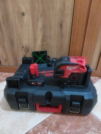 بناء-و-إنشاءات-niveau-laser-milwaukee-m12-cll4p-2022-البويرة-الجزائر