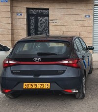 سيارات-hyundai-i20-2023-tout-oupstion-البويرة-الجزائر