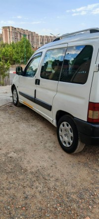 سيارات-peugeot-partner-2012-البويرة-الجزائر