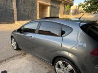 سيارات-seat-leon-2012-fr-المدية-الجزائر