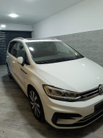 voitures-volkswagen-touran-2017-bir-el-djir-oran-algerie