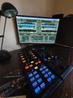 table-de-mixage-controleur-dj-native-instruments-kontrol-x1-z1-oran-algerie